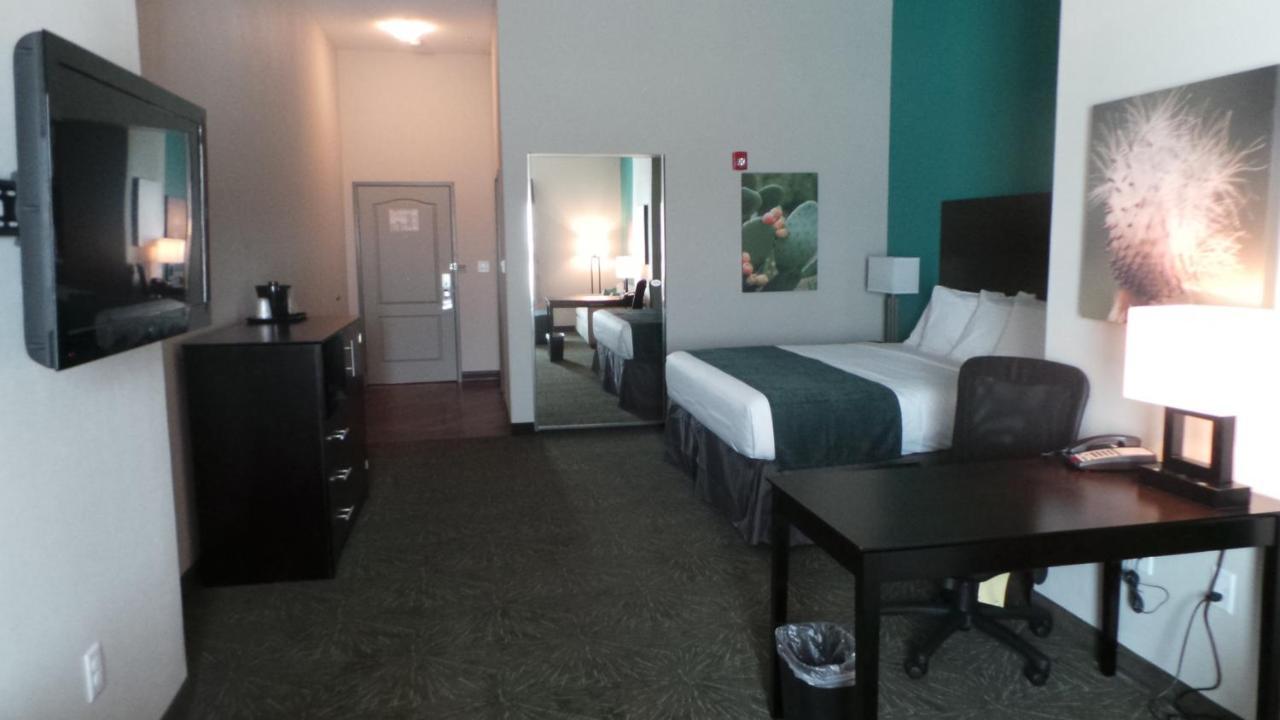 Hotel Baymont By Wyndham Andrews Tx Esterno foto